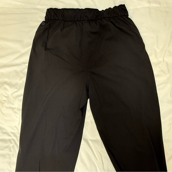 Lululemon Keep Moving High-Rise Pants Black Size 8 - Picture 12 of 16